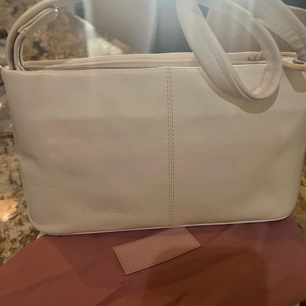 SUPER SALE SATURDAY!! Radley London Smooth Leather Shoulder Bag! w/Dust Bag!